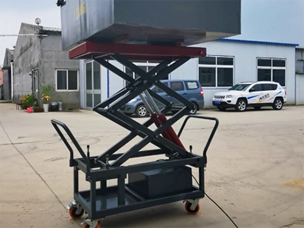 新能源汽车动力电池拆装小车