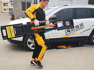 “拎起就走的举升机”销售逆势上扬