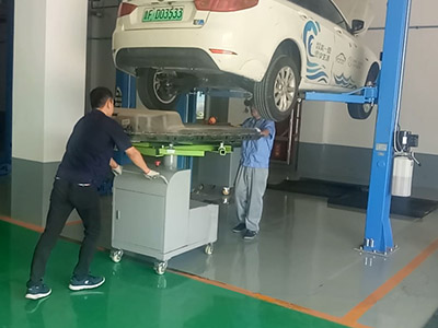 “璐斯曼”完成新能源汽车动力电池拆装举升平台的长谱系布局